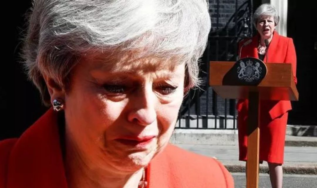 梅姨哽咽 卡梅伦挥起小手 英国历任首相都怎么告别?